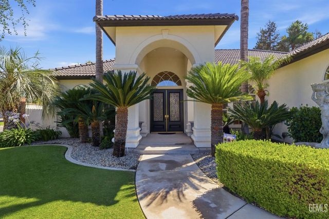 10612 Within Heights Drive, Bakersfield, CA 93311