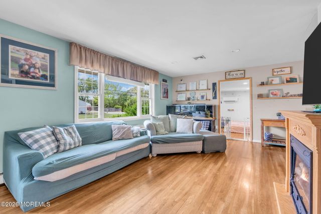 453 Lafayette Drive, Brick, NJ 08723