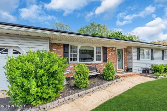 453 Lafayette Drive, Brick, NJ 08723