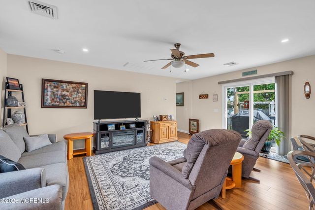 453 Lafayette Drive, Brick, NJ 08723