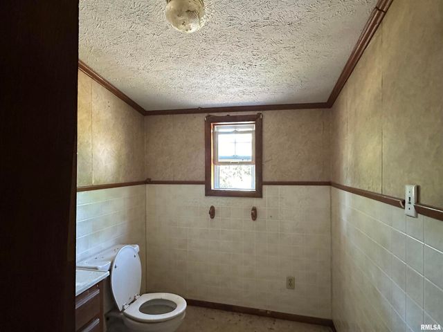 5672 Old Route 13 Road, Carterville, IL 62918