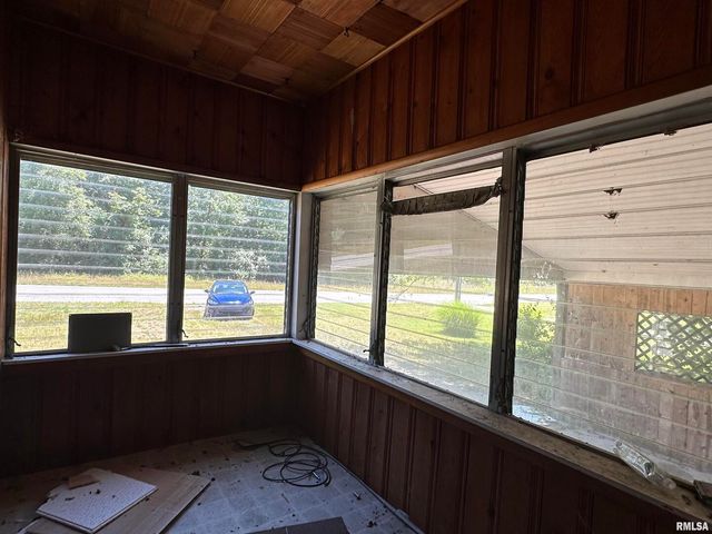 5672 Old Route 13 Road, Carterville, IL 62918