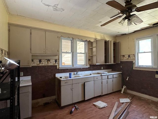 5672 Old Route 13 Road, Carterville, IL 62918