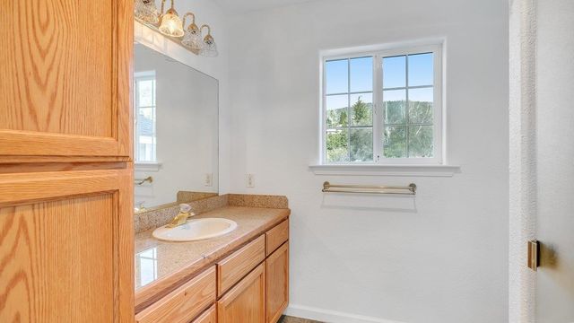 12929 Hollow Dr, Sonora, CA 95370