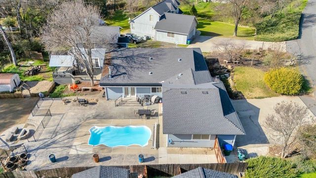 12929 Hollow Dr, Sonora, CA 95370