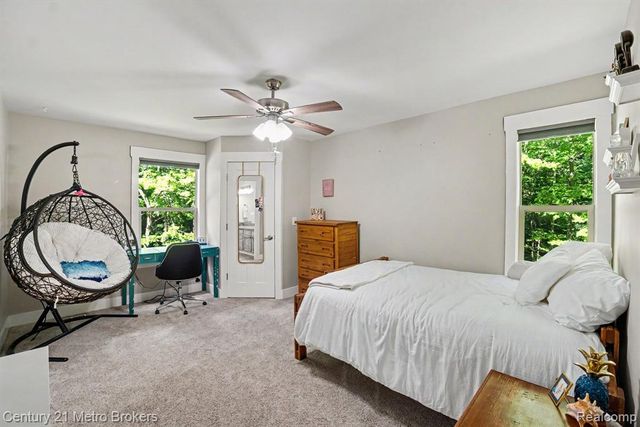 13275 Old Oaks Drive, Fenton, MI 48430