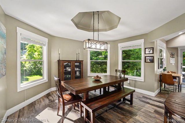13275 Old Oaks Drive, Fenton, MI 48430