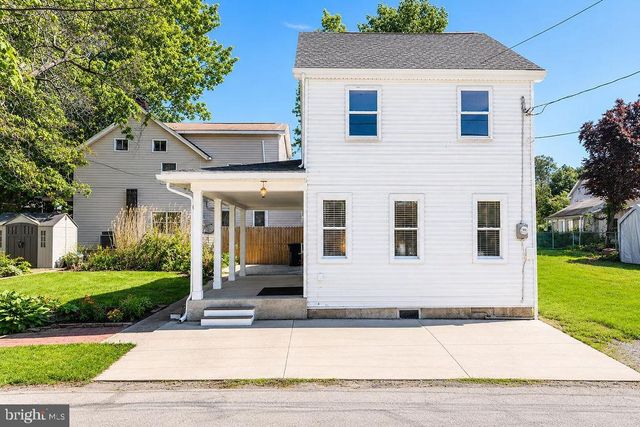 301 SWATARA ST, Dauphin, PA 17018