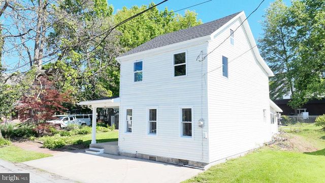 301 SWATARA ST, Dauphin, PA 17018