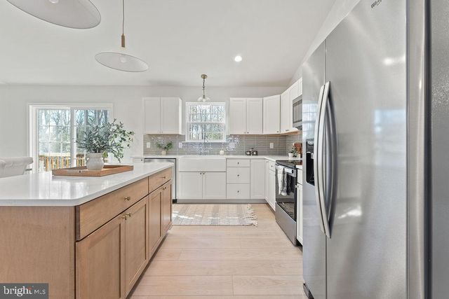 9006 PUMPKIN NECK RD, King George, VA 22485