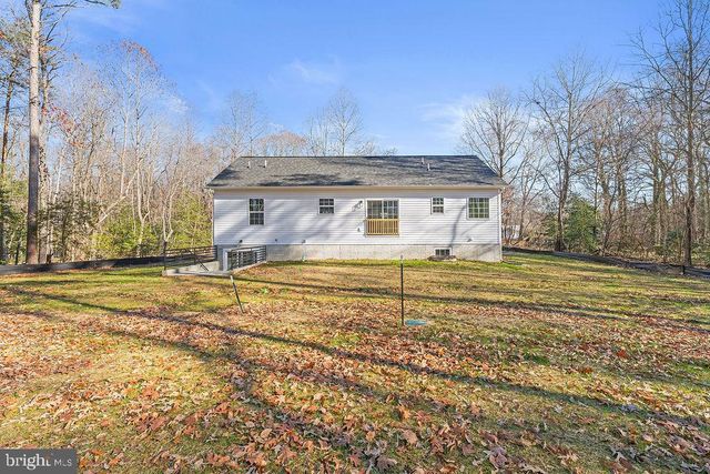 9006 PUMPKIN NECK RD, King George, VA 22485