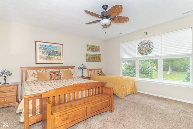 1992 S Sugar Gum Trail, Greenfield, IN 46140
