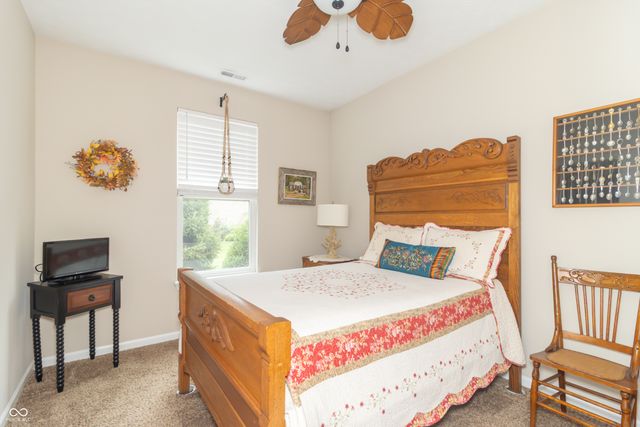 1992 S Sugar Gum Trail, Greenfield, IN 46140