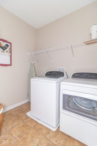 1992 S Sugar Gum Trail, Greenfield, IN 46140