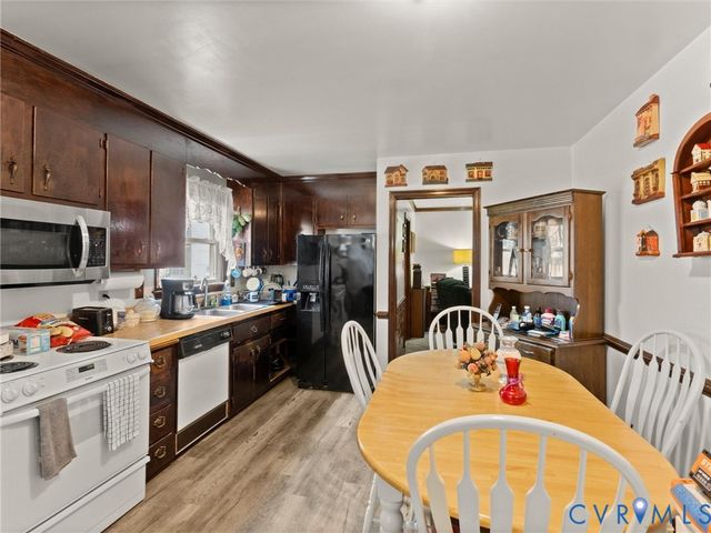 12106 Mathenay Dr, Chester, VA 23831