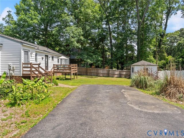 12106 Mathenay Dr, Chester, VA 23831