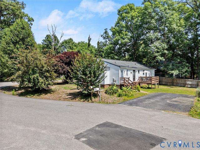 12106 Mathenay Dr, Chester, VA 23831