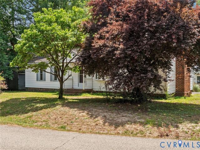 12106 Mathenay Dr, Chester, VA 23831