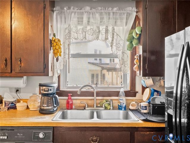 12106 Mathenay Dr, Chester, VA 23831