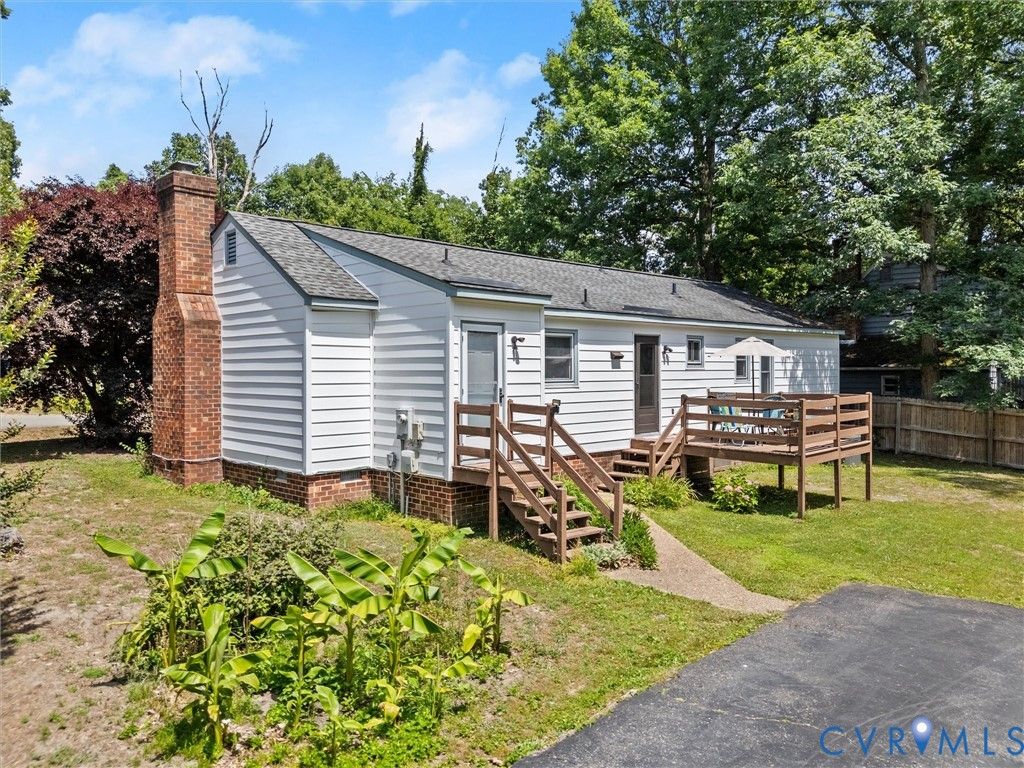 12106 Mathenay Dr, Chester, VA 23831