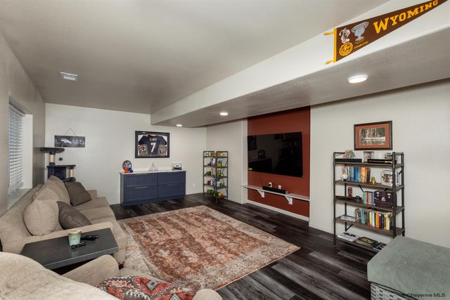 1328 JACK LN, Cheyenne, WY 82009