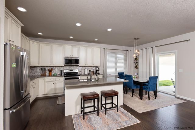 1328 JACK LN, Cheyenne, WY 82009
