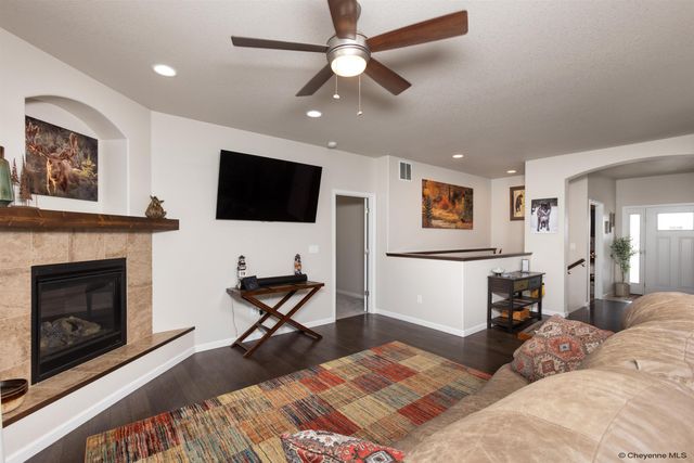 1328 JACK LN, Cheyenne, WY 82009