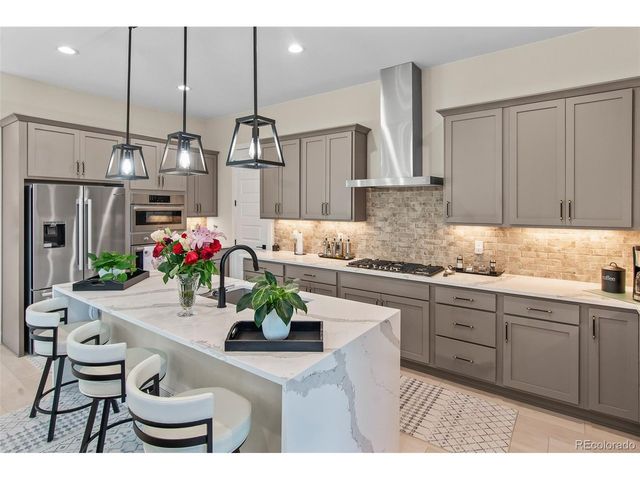 1881 Blossom Grove Dr, Windsor, CO 80550