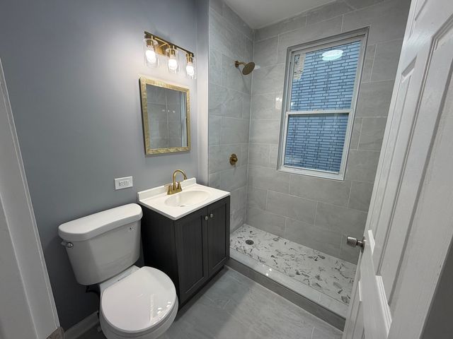 6922 S Rockwell Street, Chicago, IL 60629