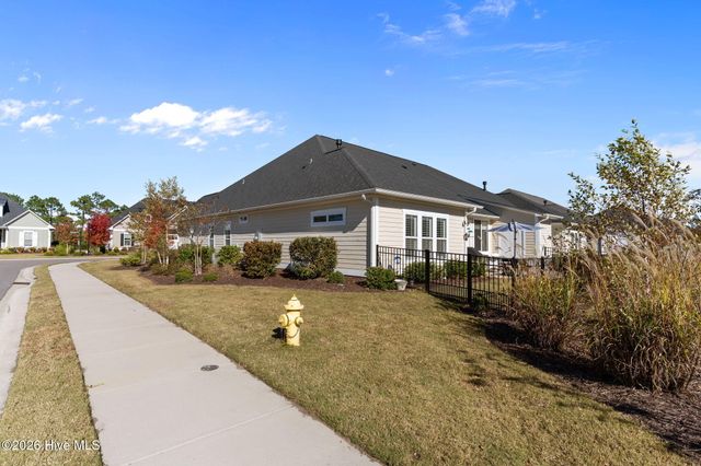 3819 Berkeley Court, Southport, NC 28461