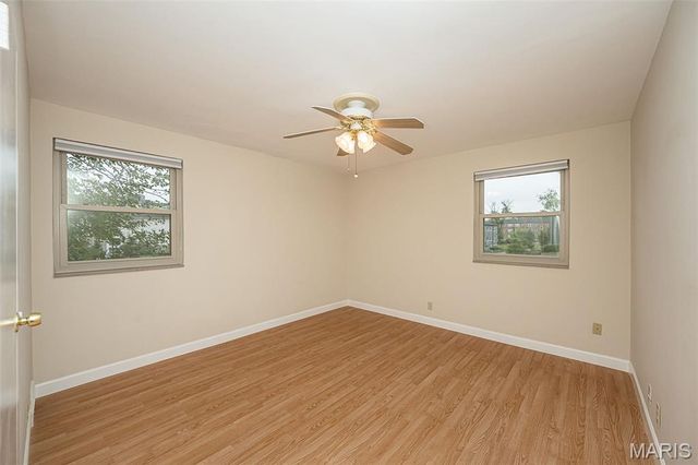 1 Delcrest Court 203, University City, MO 63124