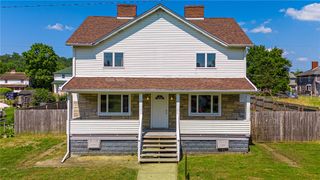 120 E 1st St, Grindstone, PA 15442