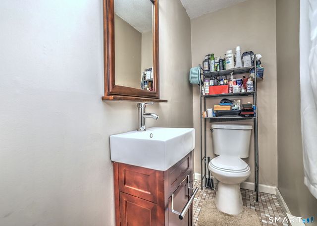 101 Hawkins Street, Derby, CT 06418