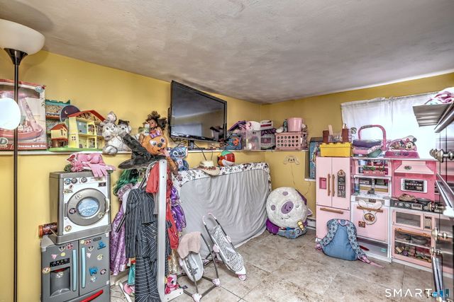 101 Hawkins Street, Derby, CT 06418