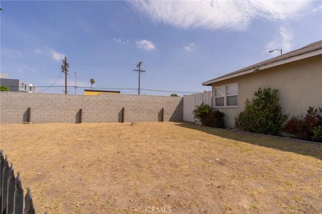 14300 S Ainsworth, Los Angeles, CA 90247