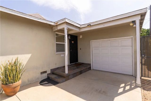 14300 S Ainsworth, Los Angeles, CA 90247