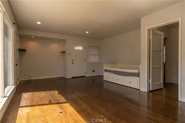 14300 S Ainsworth, Los Angeles, CA 90247