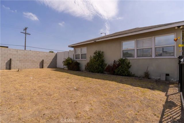 14300 S Ainsworth, Los Angeles, CA 90247