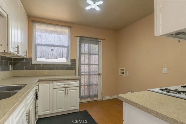 14300 S Ainsworth, Los Angeles, CA 90247