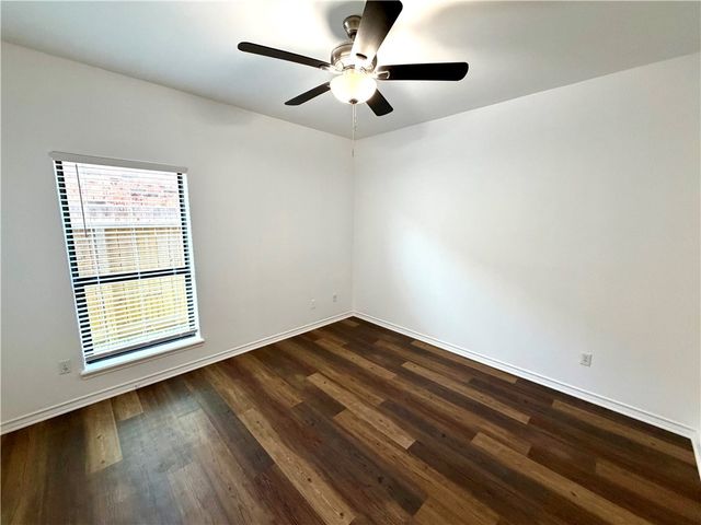 2533 Windhollow Dr, Corpus Christi, TX 78414