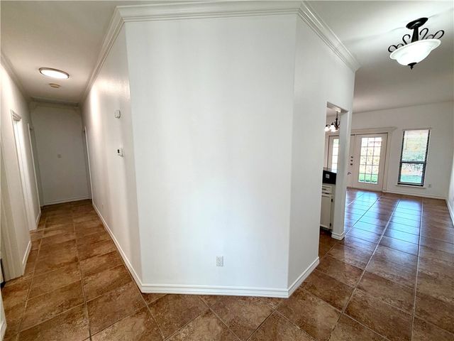 2533 Windhollow Dr, Corpus Christi, TX 78414