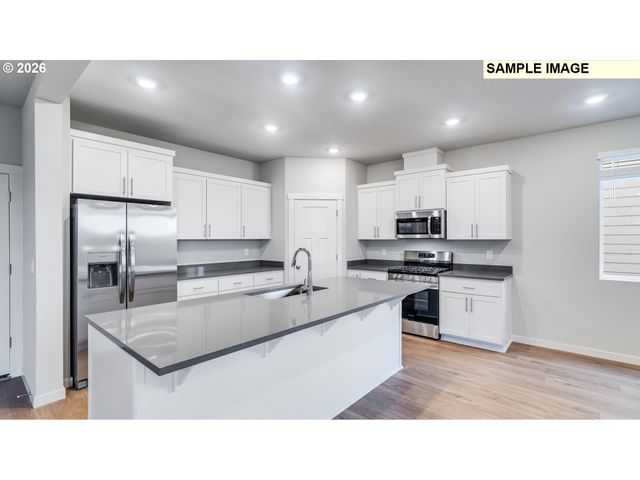 23783 Sw Pensacola Ter, Tualatin, OR 97062