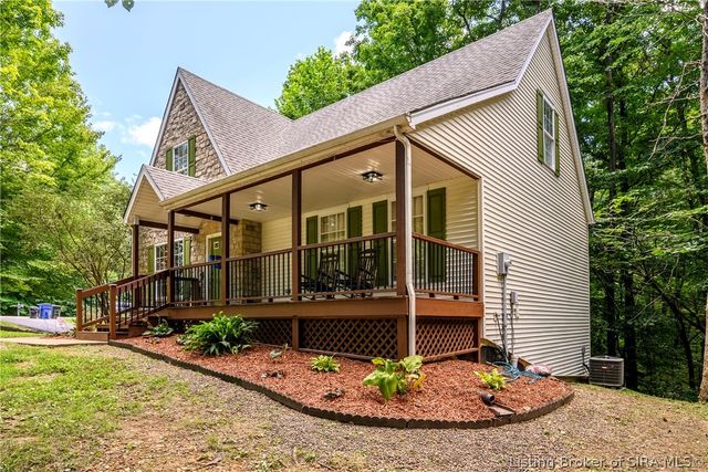 6172 Jacobs Ridge NE, Crandall, IN 47114