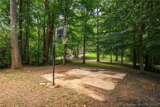 6172 Jacobs Ridge NE, Crandall, IN 47114