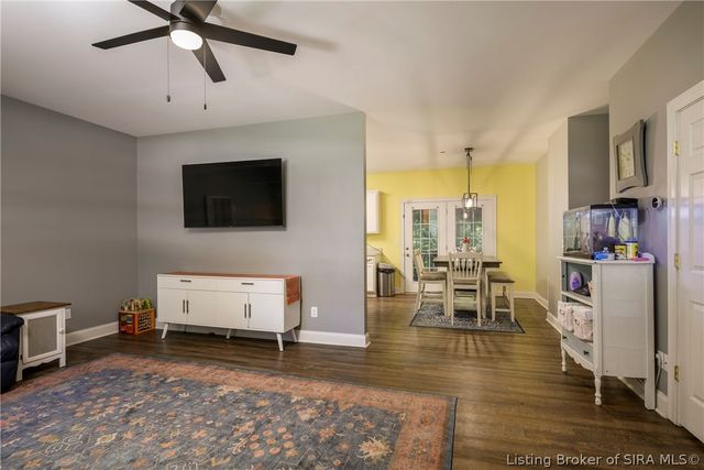 6172 Jacobs Ridge NE, Crandall, IN 47114