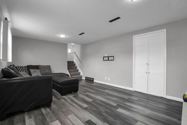 2447 Maybury Road, Columbus, OH 43232