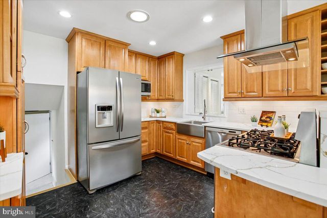6700 HOPEWELL AVE, Springfield, VA 22151
