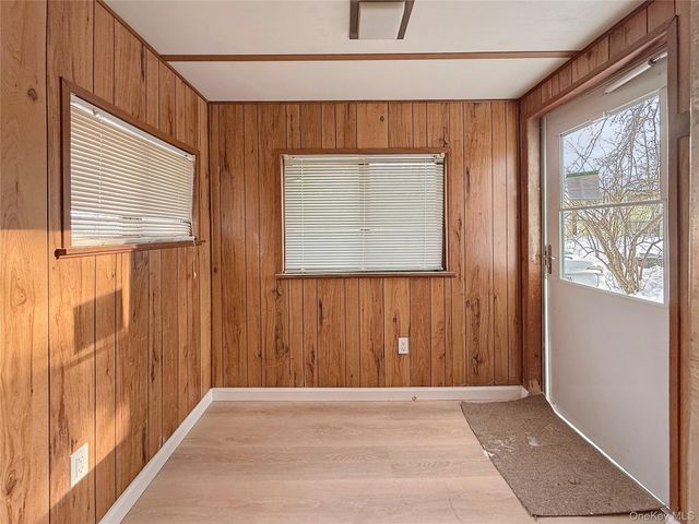 36 Peter Way, Kiamesha Lake, NY 12751