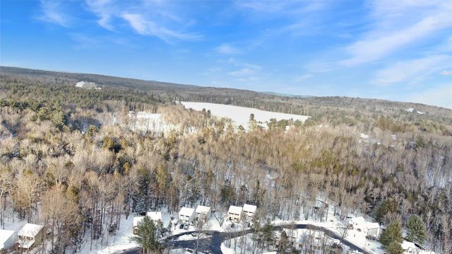 36 Peter Way, Kiamesha Lake, NY 12751