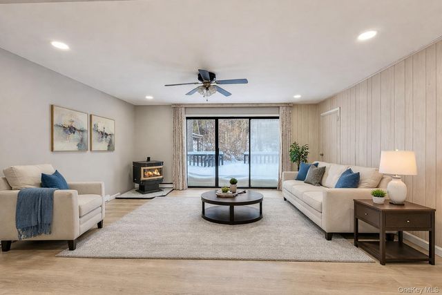 36 Peter Way, Kiamesha Lake, NY 12751